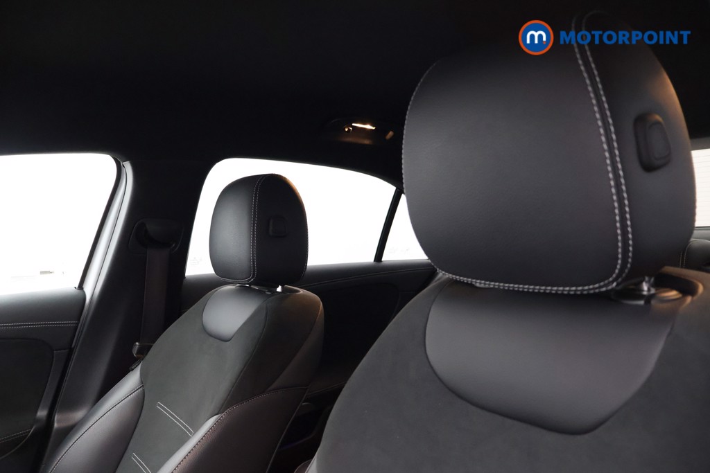 Mercedes-Benz A Class Amg Line Executive Edition Automatic Petrol Plug-In Hybrid Saloon - Stock Number (1635321) - 20th supplementary image