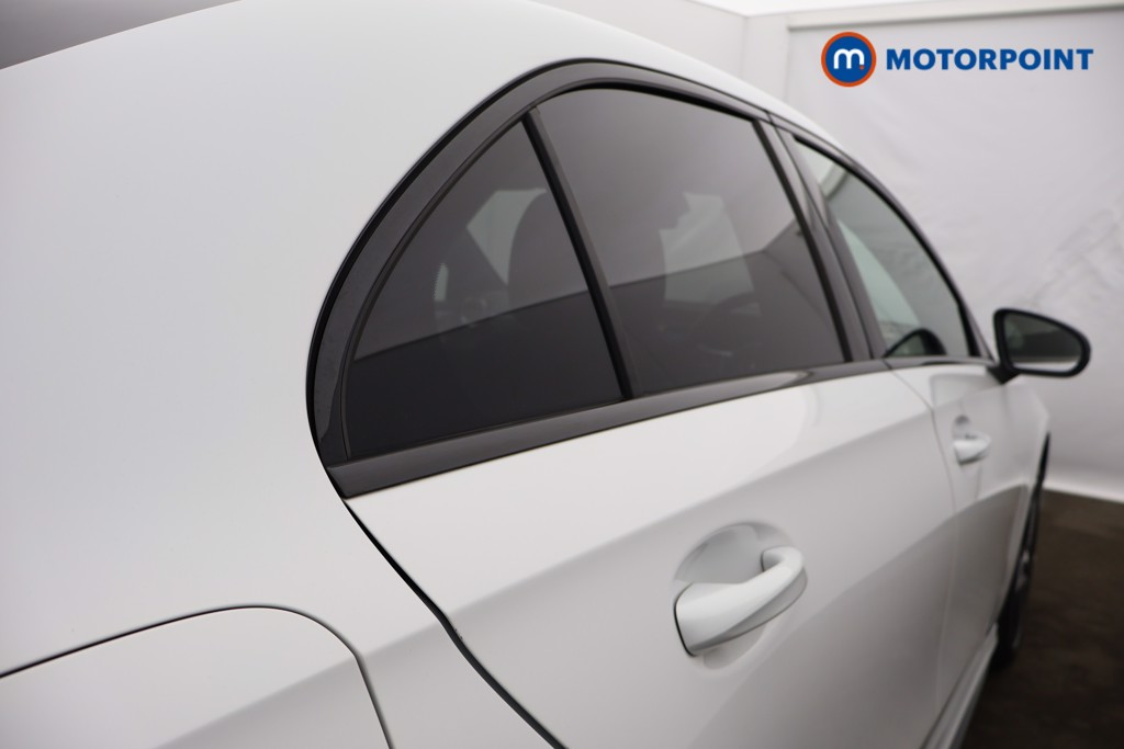 Mercedes-Benz A Class Amg Line Executive Edition Automatic Petrol Plug-In Hybrid Saloon - Stock Number (1635321) - 22nd supplementary image