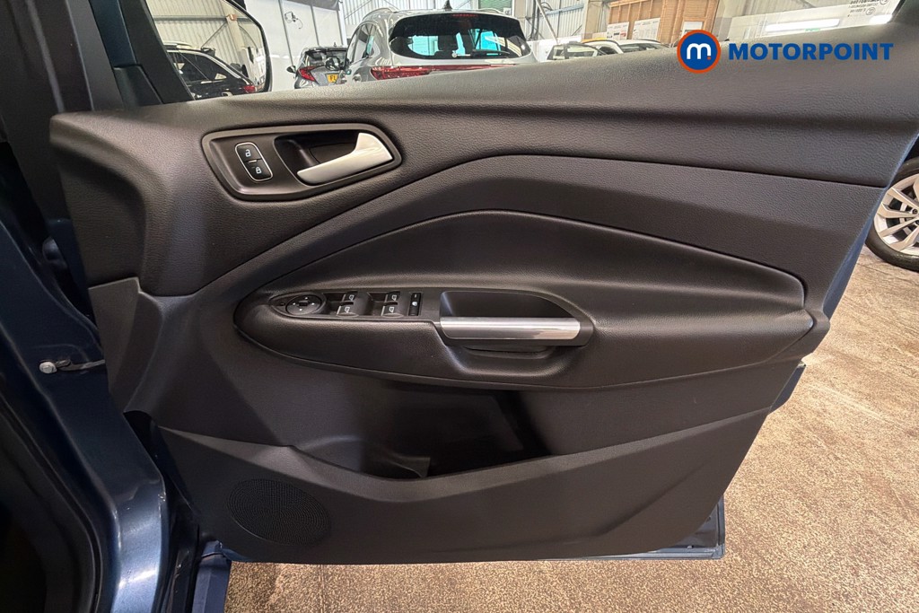 Ford Kuga St-Line Automatic Petrol SUV - Stock Number (1635622) - 19th supplementary image