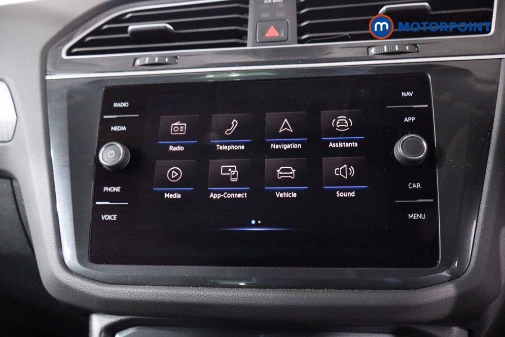 Volkswagen Tiguan Life Automatic Petrol SUV - Stock Number (1635667) - 2nd supplementary image
