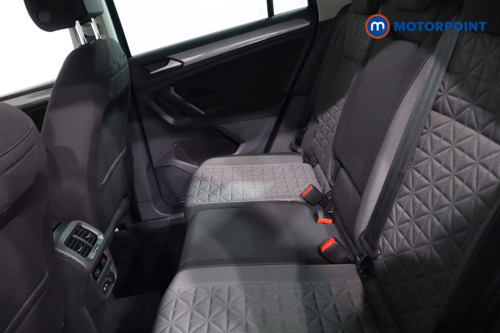 Volkswagen Tiguan Life Automatic Petrol SUV - Stock Number (1635667) - 5th supplementary image