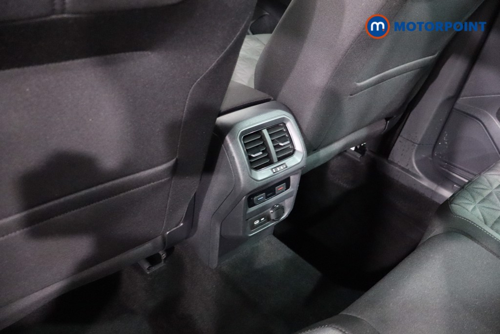 Volkswagen Tiguan Life Automatic Petrol SUV - Stock Number (1635667) - 29th supplementary image