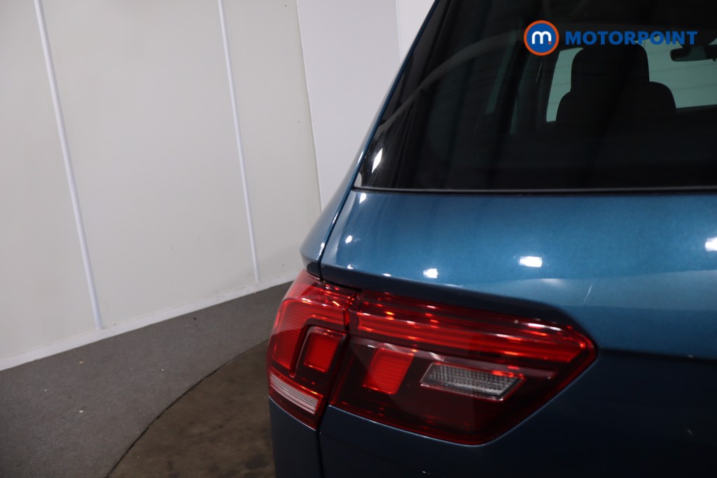 Volkswagen Tiguan Life Automatic Petrol SUV - Stock Number (1635667) - 36th supplementary image