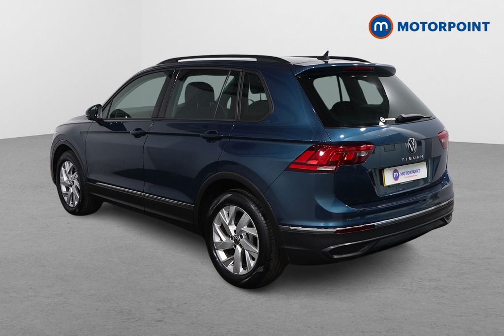 Volkswagen Tiguan Life Automatic Petrol SUV - Stock Number (1635667) - Passenger side rear corner