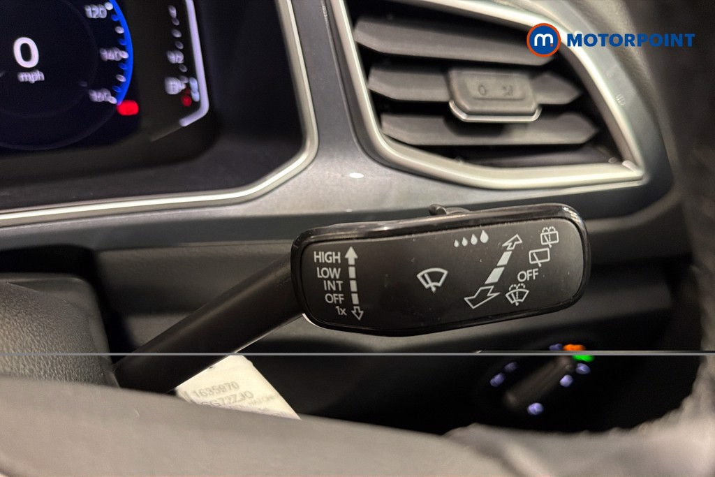 Volkswagen T-Roc Style Manual Petrol SUV - Stock Number (1635970) - 7th supplementary image