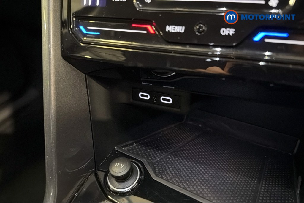 Volkswagen T-Roc Style Manual Petrol SUV - Stock Number (1635970) - 17th supplementary image