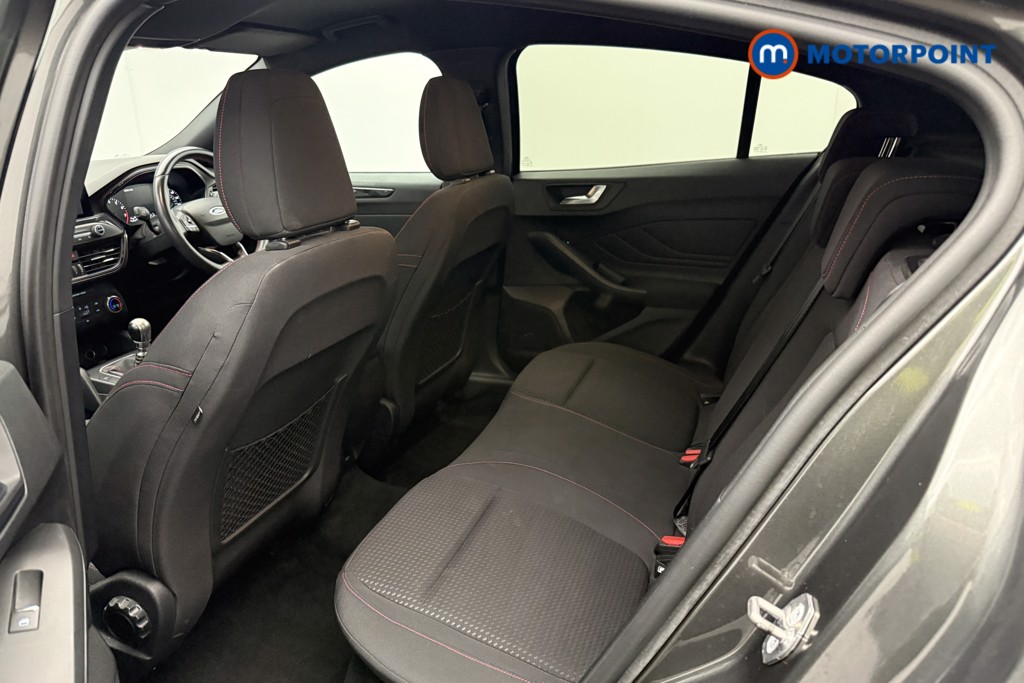 Ford Focus St-Line Manual Petrol Hatchback - Stock Number (1636220) - 4th supplementary image