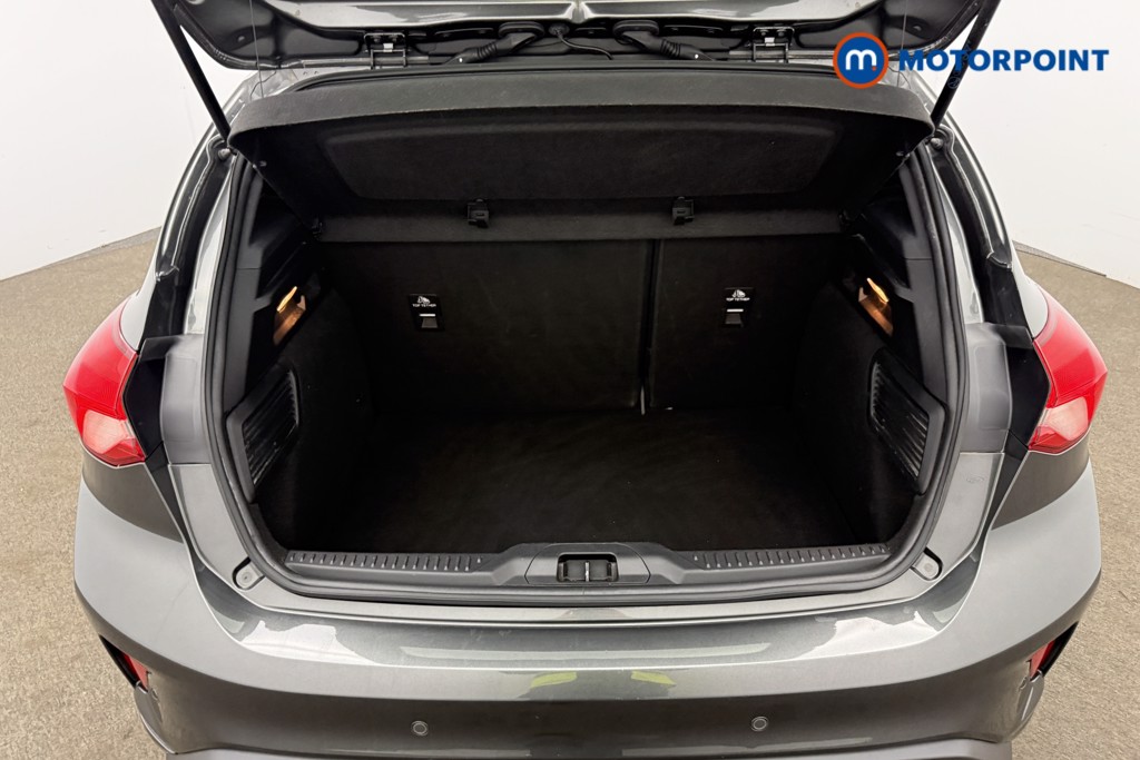 Ford Focus St-Line Manual Petrol Hatchback - Stock Number (1636220) - 5th supplementary image