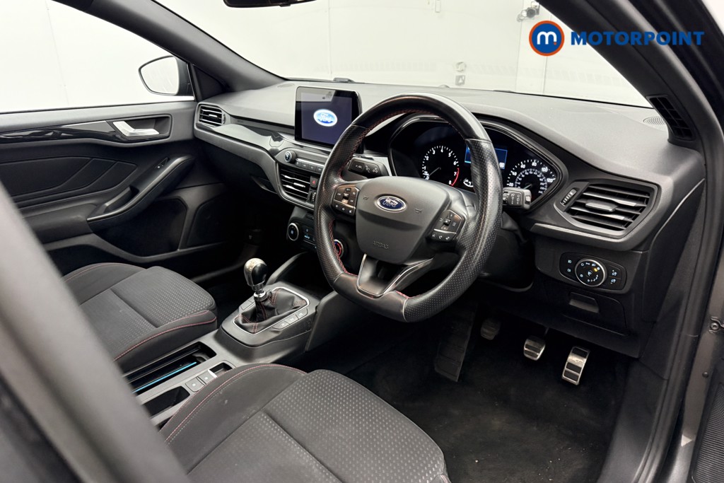 Ford Focus St-Line Manual Petrol Hatchback - Stock Number (1636220) - 6th supplementary image