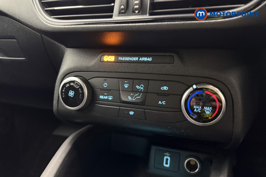 Ford Focus St-Line Manual Petrol Hatchback - Stock Number (1636220) - 13th supplementary image