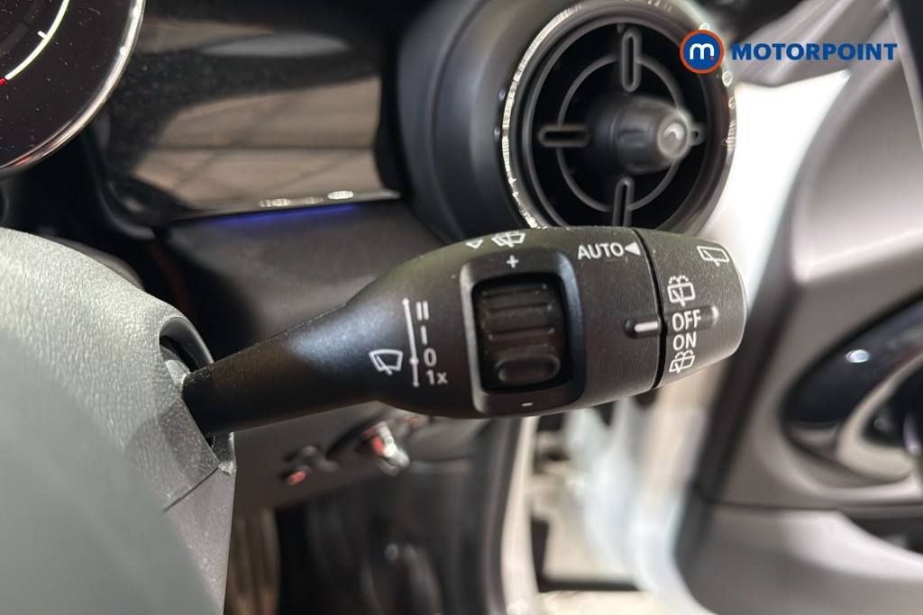 Mini Hatchback Cooper S Sport Automatic Petrol Hatchback - Stock Number (1636325) - 7th supplementary image