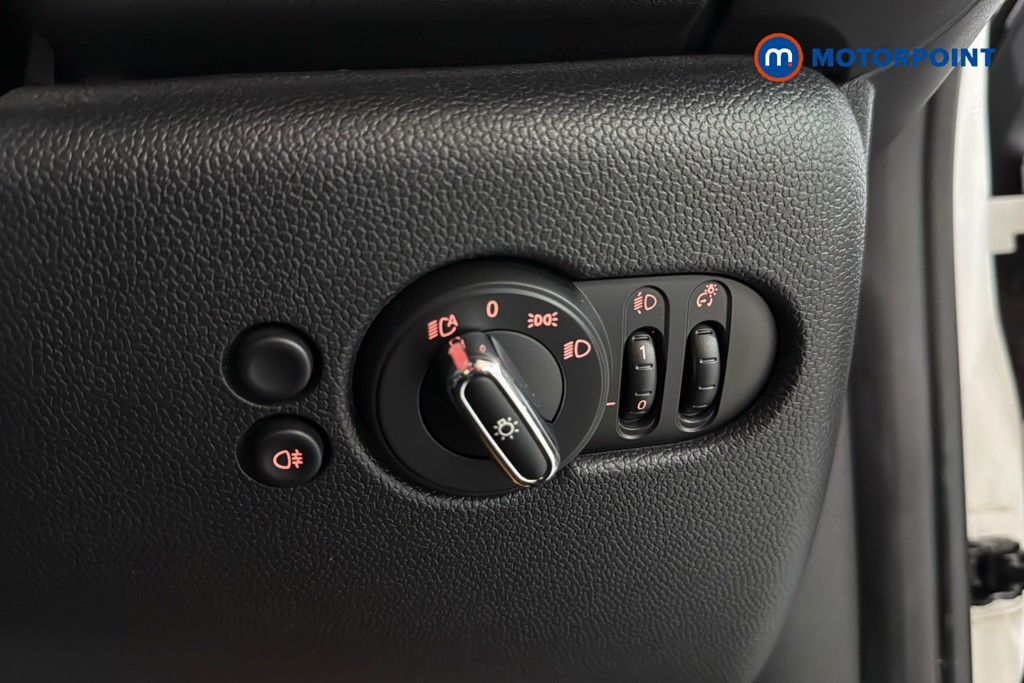 Mini Hatchback Cooper S Sport Automatic Petrol Hatchback - Stock Number (1636325) - 18th supplementary image