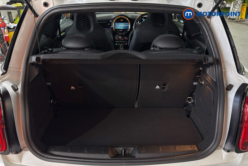 Mini Hatchback Cooper S Sport Automatic Petrol Hatchback - Stock Number (1636325) - 33rd supplementary image