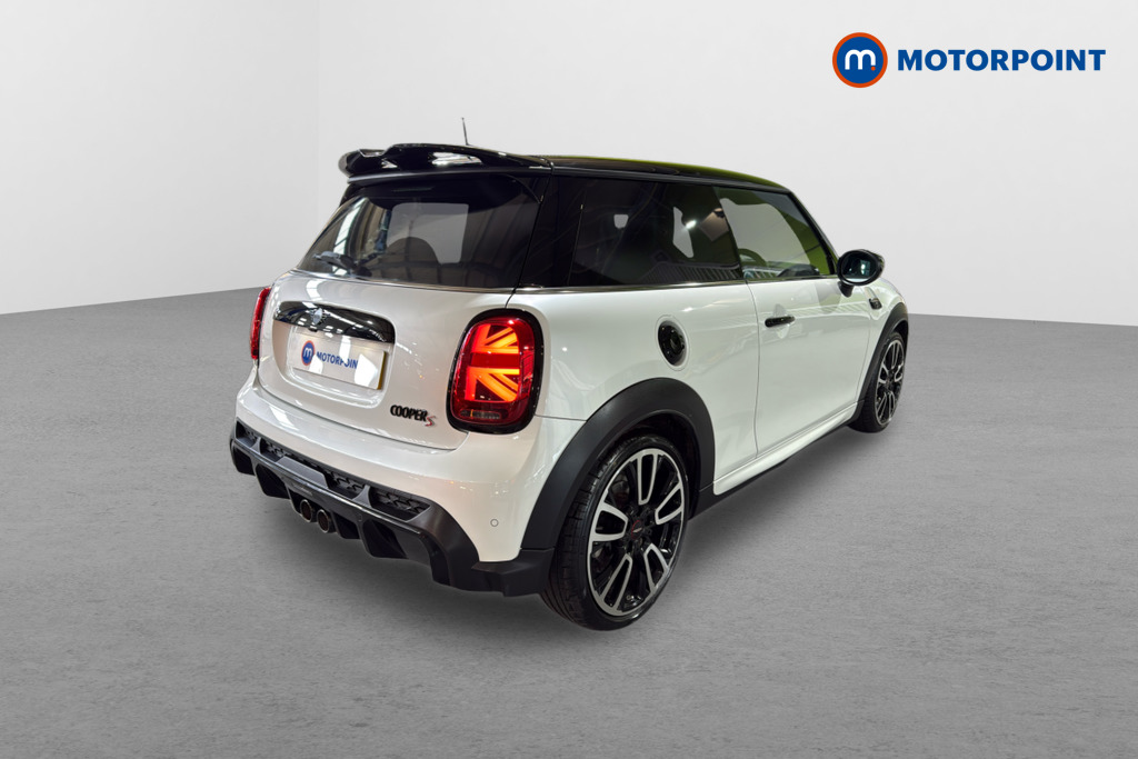 Mini Hatchback Cooper S Sport Automatic Petrol Hatchback - Stock Number (1636325) - Drivers side rear corner