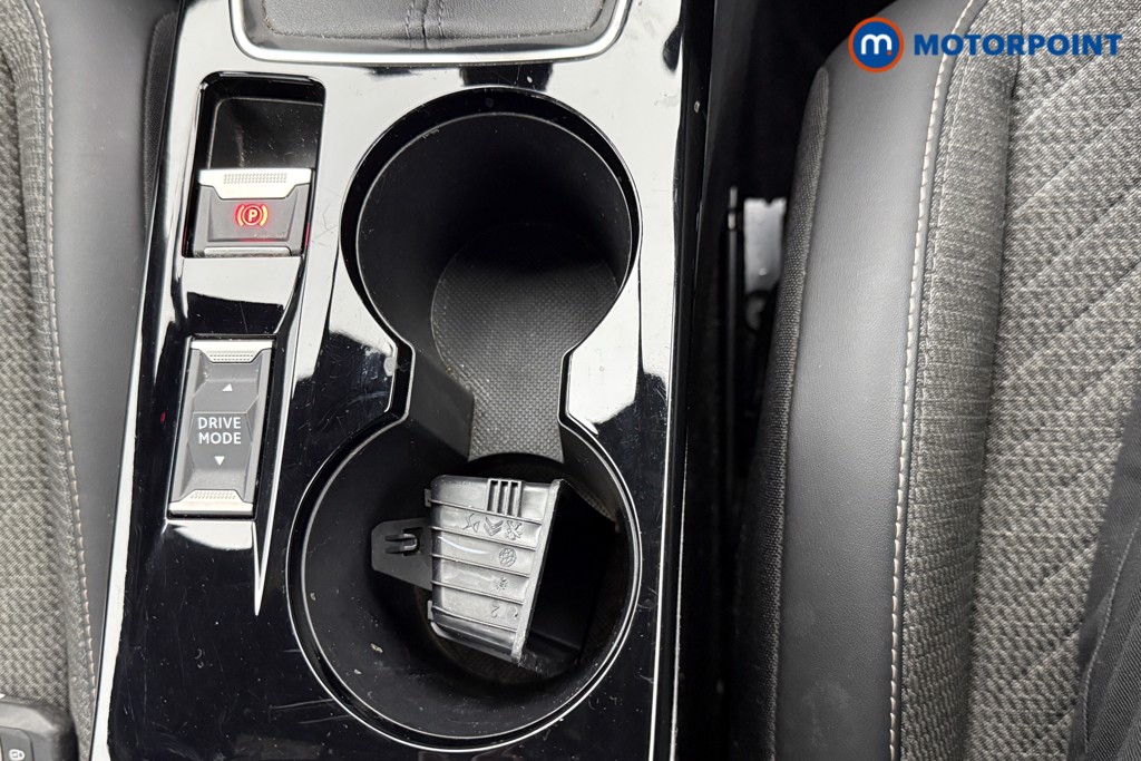 Peugeot 2008 Allure Manual Petrol SUV - Stock Number (1636563) - 7th supplementary image