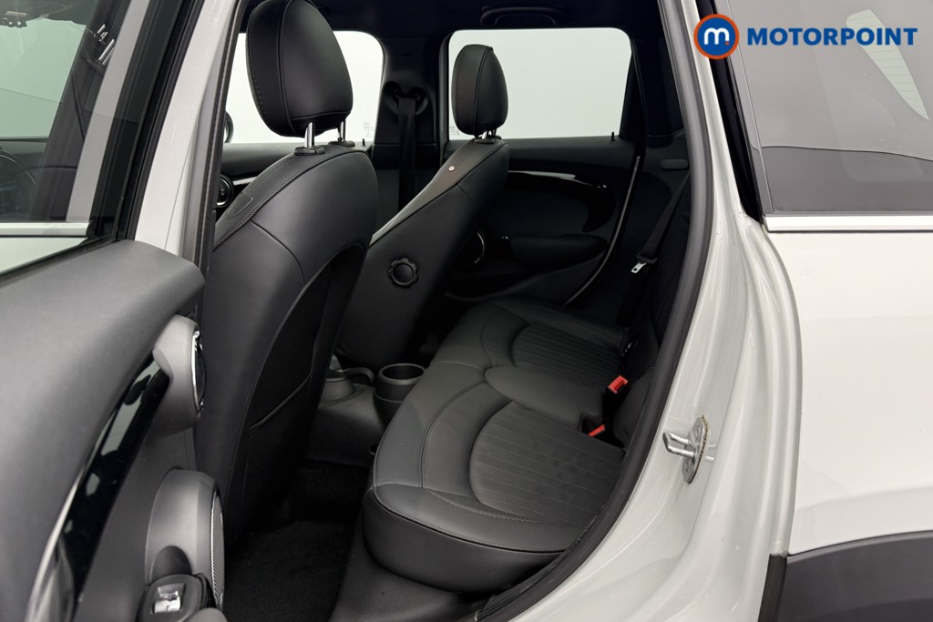 Mini Hatchback Cooper Exclusive Automatic Petrol Hatchback - Stock Number (1636626) - 24th supplementary image