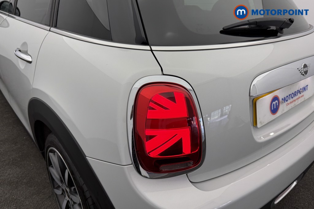 Mini Hatchback Cooper Exclusive Automatic Petrol Hatchback - Stock Number (1636626) - 25th supplementary image