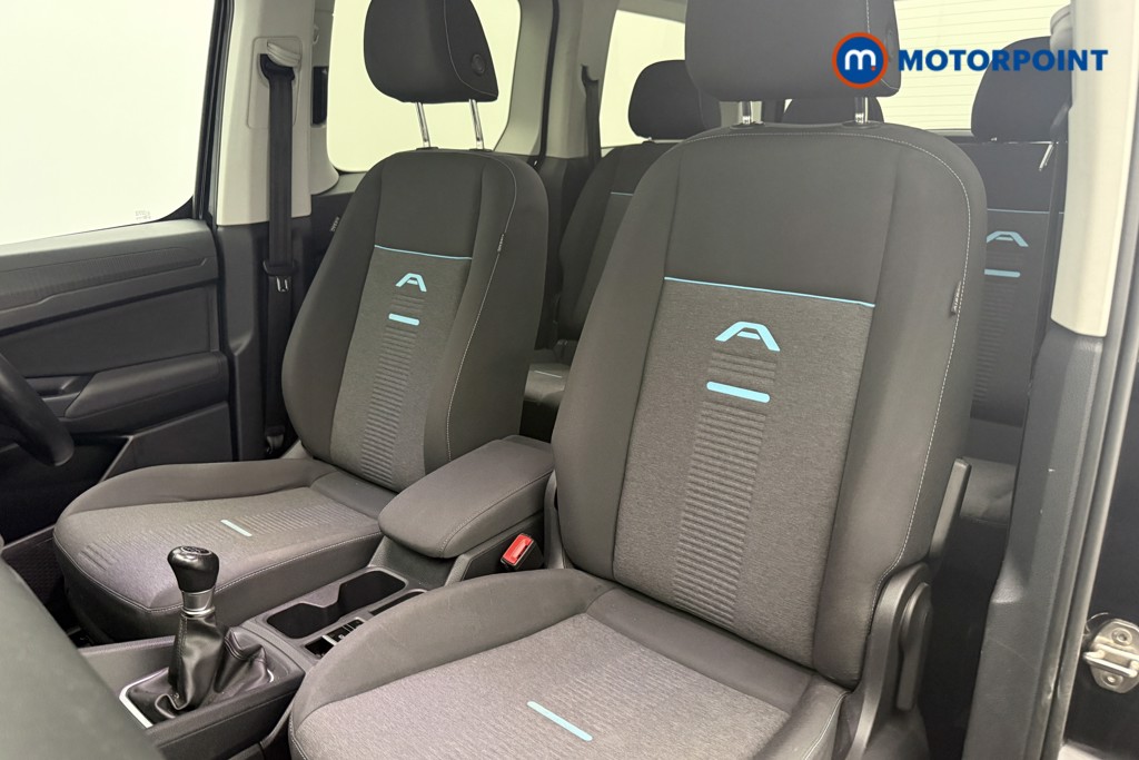 Ford Tourneo Connect Active Manual Diesel People Carrier - Stock Number (1636656) - 3rd supplementary image