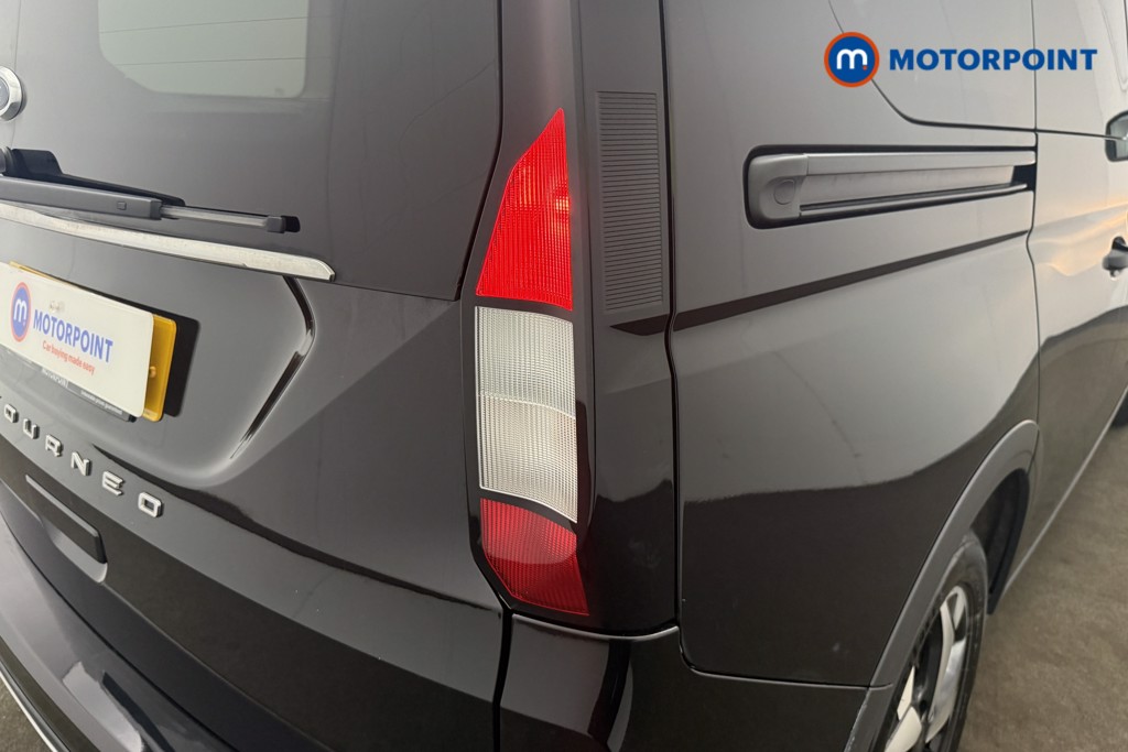 Ford Tourneo Connect Active Manual Diesel People Carrier - Stock Number (1636656) - 19th supplementary image