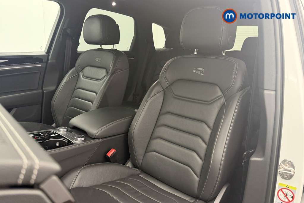 Volkswagen Touareg Black Edition Automatic Diesel SUV - Stock Number (1636725) - 3rd supplementary image