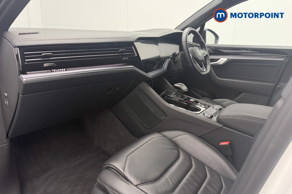 Volkswagen Touareg Black Edition Automatic Diesel SUV - Stock Number (1636725) - 4th supplementary image