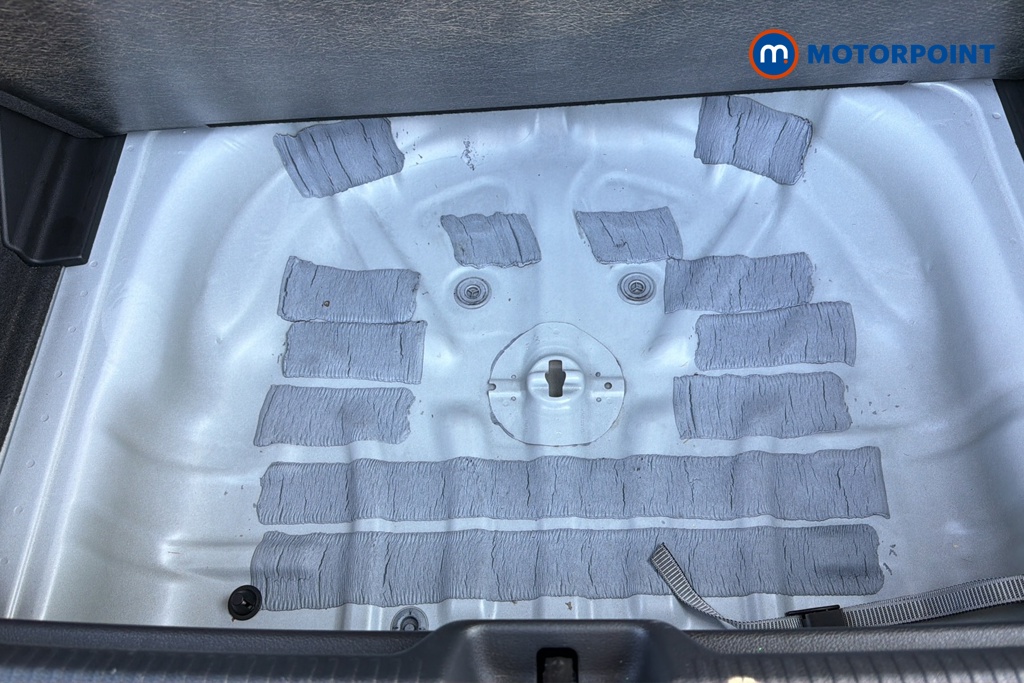 Audi Q2 S Line Automatic Petrol SUV - Stock Number (1636754) - 33rd supplementary image