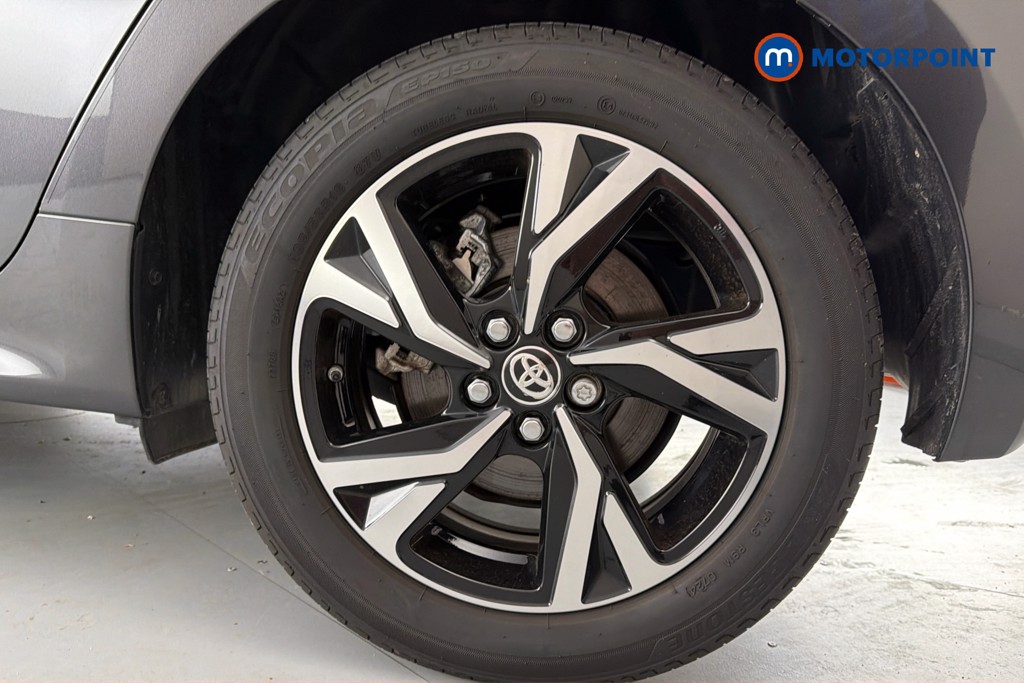 Toyota Yaris Design Automatic Petrol-Electric Hybrid Hatchback - Stock Number (1636850) - 48th supplementary image