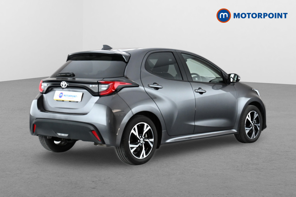 Toyota Yaris Design Automatic Petrol-Electric Hybrid Hatchback - Stock Number (1636850) - Drivers side rear corner