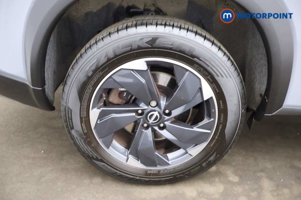 Nissan X-Trail Acenta Premium Automatic Petrol-Electric Hybrid SUV - Stock Number (1636947) - 20th supplementary image