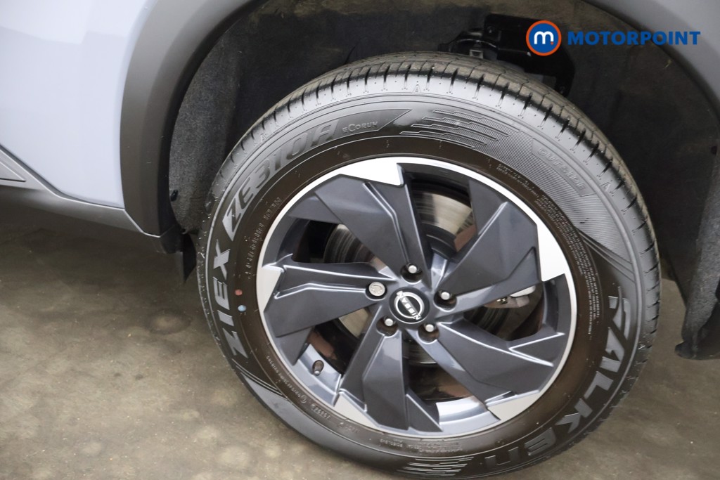 Nissan X-Trail Acenta Premium Automatic Petrol-Electric Hybrid SUV - Stock Number (1636947) - 23rd supplementary image