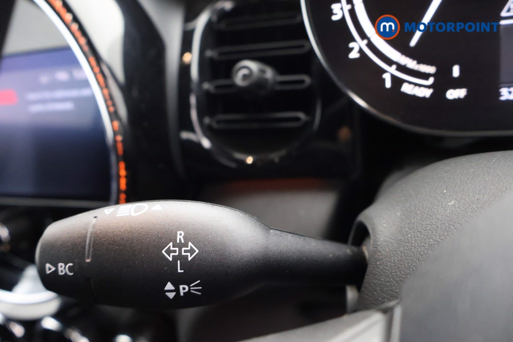 Mini Convertible Cooper Sport Automatic Petrol Convertible - Stock Number (1637030) - 5th supplementary image