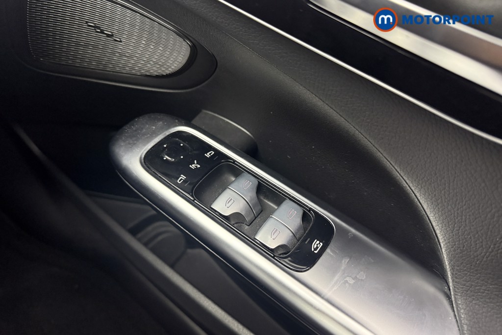 Mercedes-Benz C Class Amg Line Automatic Diesel Estate - Stock Number (1637156) - 9th supplementary image