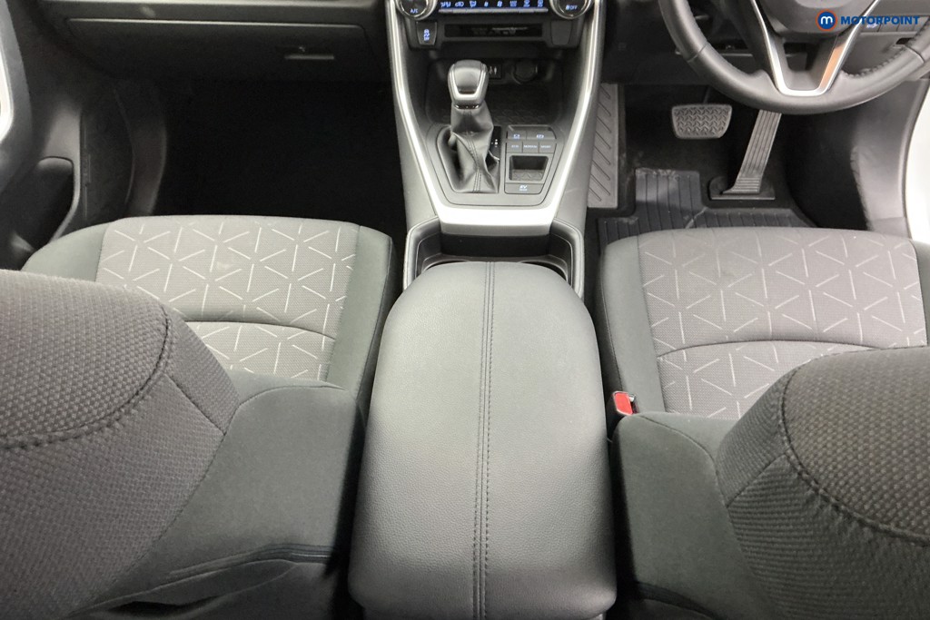 Toyota Rav4 Design Automatic Petrol-Electric Hybrid SUV - Stock Number (1637162) - 14th supplementary image