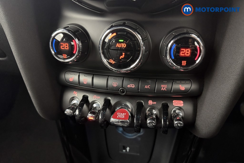 Mini Hatchback Cooper S Exclusive Automatic Petrol Hatchback - Stock Number (1637202) - 5th supplementary image