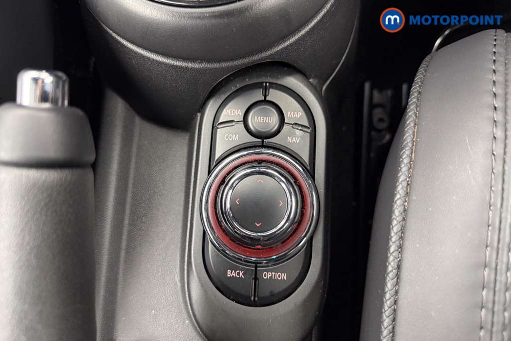 Mini Hatchback Cooper S Exclusive Automatic Petrol Hatchback - Stock Number (1637202) - 7th supplementary image