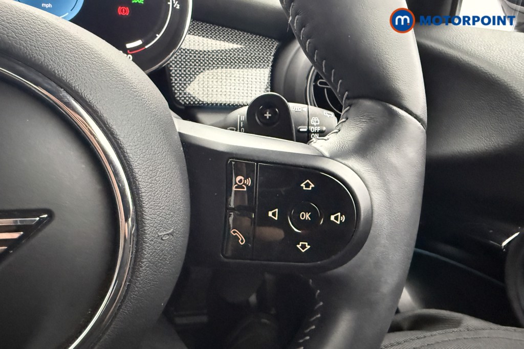 Mini Hatchback Cooper S Exclusive Automatic Petrol Hatchback - Stock Number (1637202) - 9th supplementary image