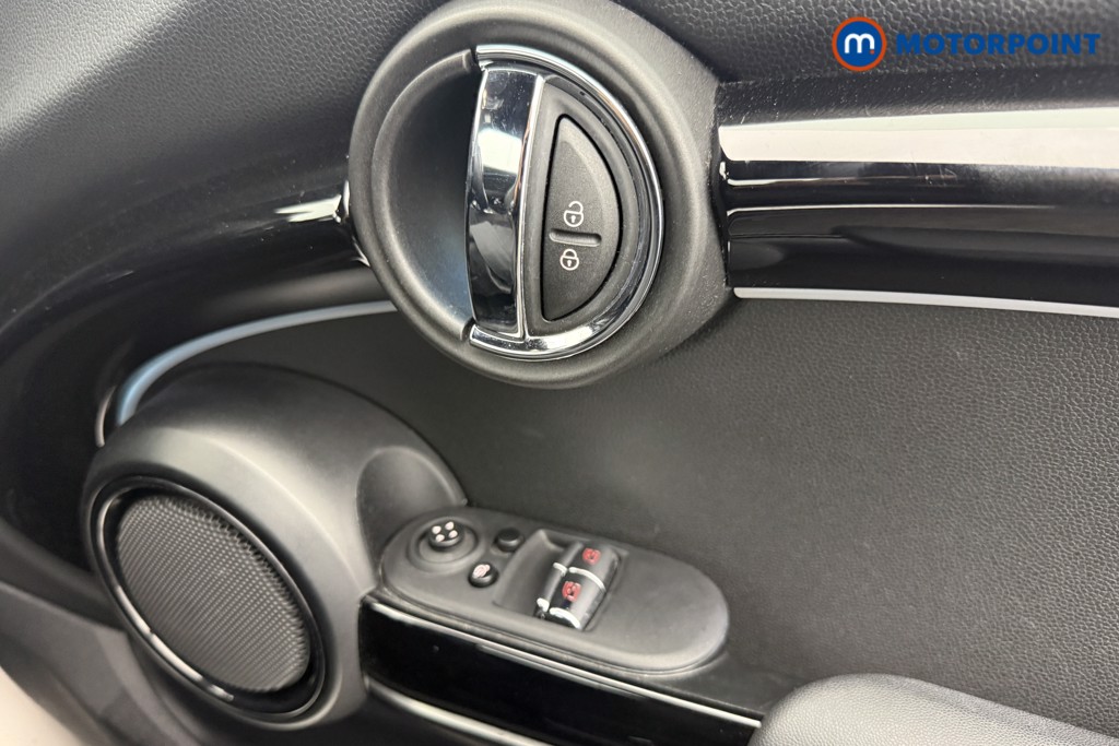 Mini Hatchback Cooper S Exclusive Automatic Petrol Hatchback - Stock Number (1637202) - 11th supplementary image