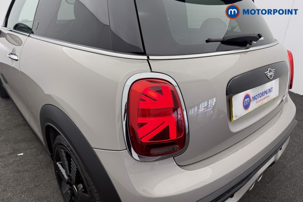 Mini Hatchback Cooper S Exclusive Automatic Petrol Hatchback - Stock Number (1637202) - 23rd supplementary image