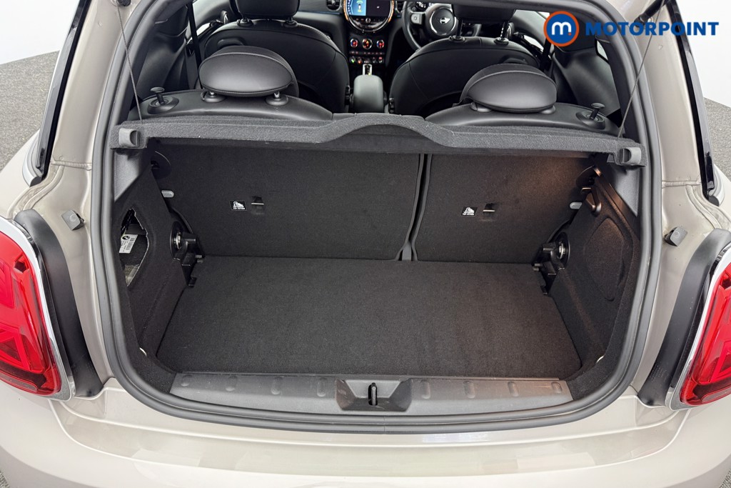 Mini Hatchback Cooper S Exclusive Automatic Petrol Hatchback - Stock Number (1637202) - 26th supplementary image