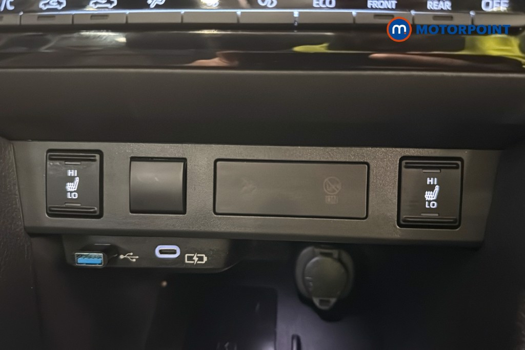 Toyota Yaris Cross Excel Automatic Petrol-Electric Hybrid Estate - Stock Number (1637423) - 14th supplementary image