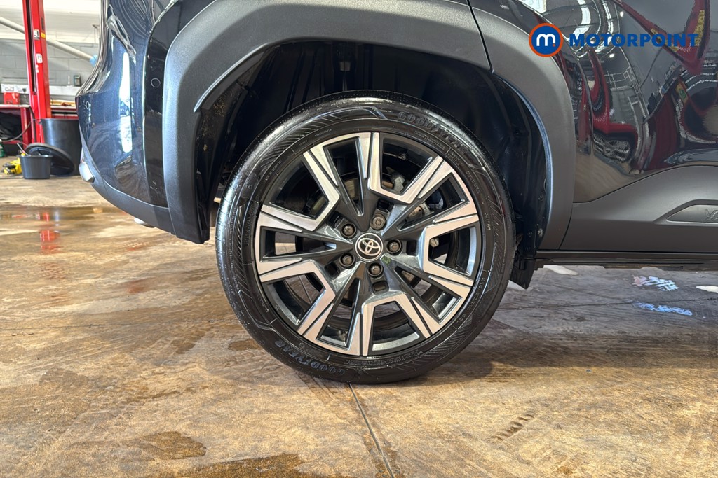 Toyota Yaris Cross Excel Automatic Petrol-Electric Hybrid Estate - Stock Number (1637423) - 49th supplementary image