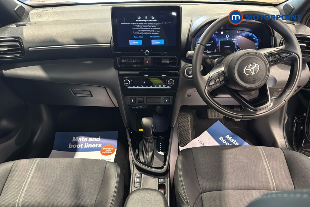 Toyota Yaris Cross Excel Automatic Petrol-Electric Hybrid Estate - Stock Number (1637423) - 1st supplementary image