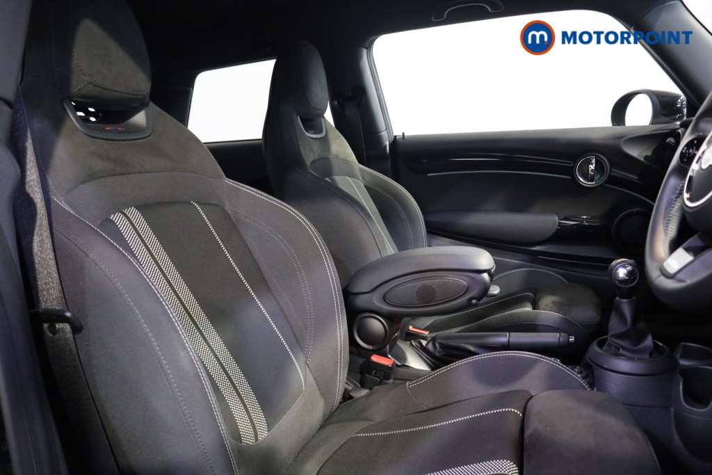 Mini Hatchback Cooper Sport Manual Petrol Hatchback - Stock Number (1637531) - 17th supplementary image