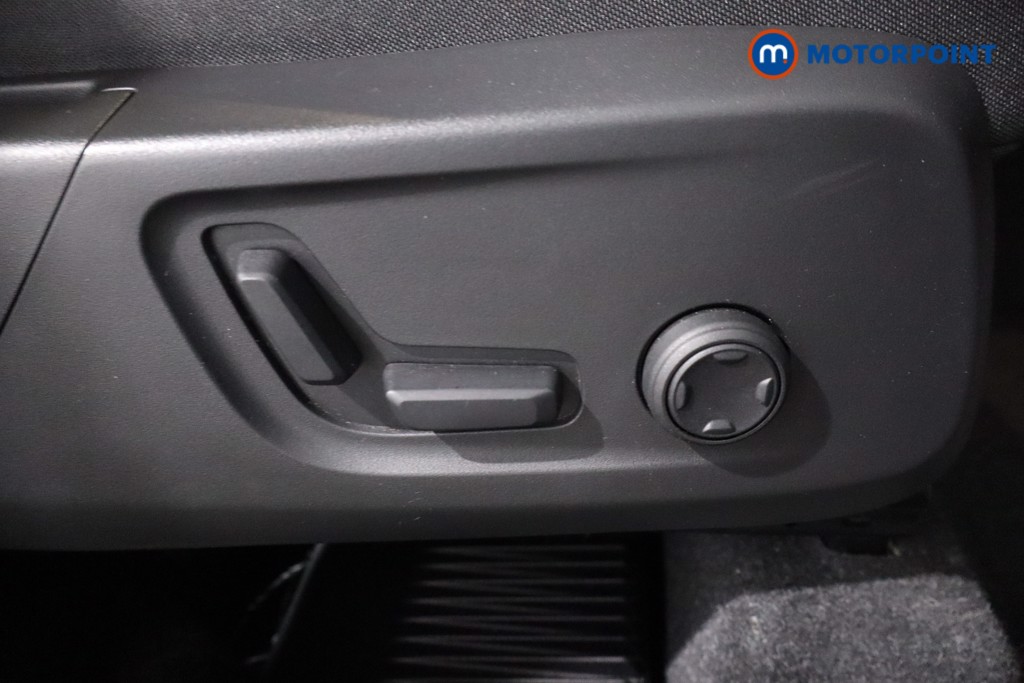 Volvo Xc40 Plus Automatic Petrol SUV - Stock Number (1637603) - 22nd supplementary image