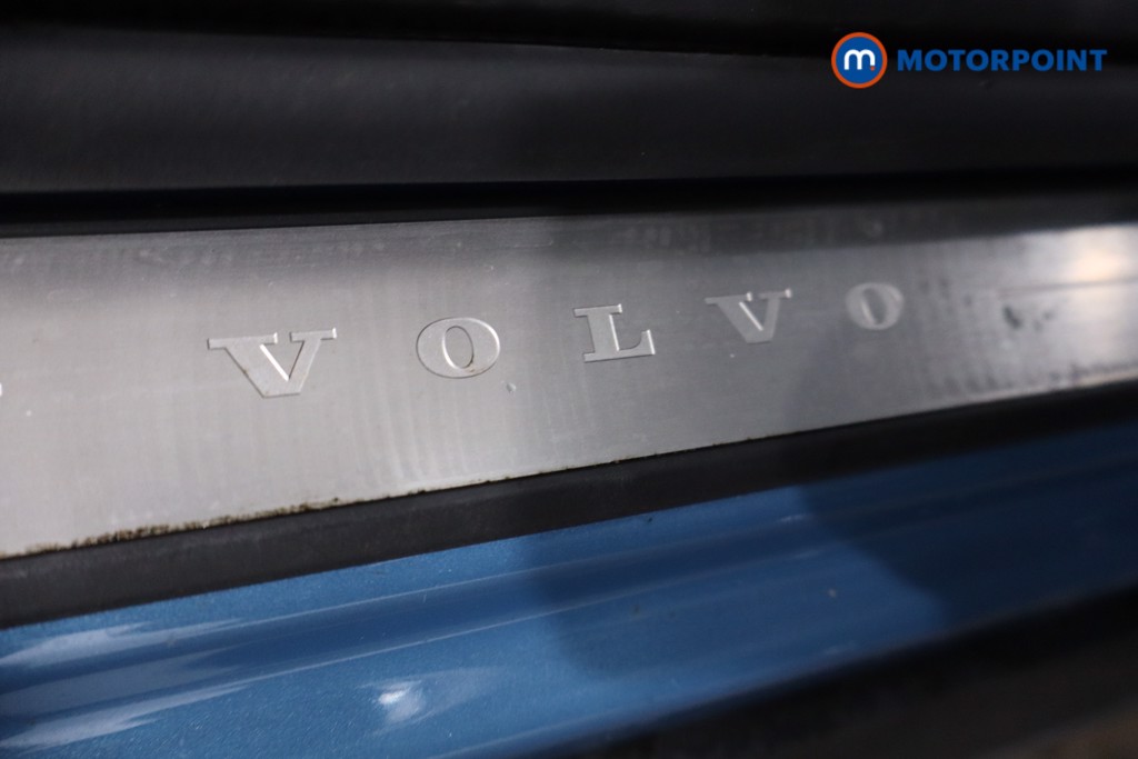 Volvo Xc40 Plus Automatic Petrol SUV - Stock Number (1637603) - 23rd supplementary image