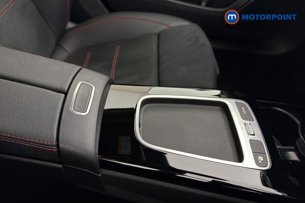 Mercedes-Benz A Class Exclusive Launch Edition Automatic Petrol Hatchback - Stock Number (1637618) - 17th supplementary image