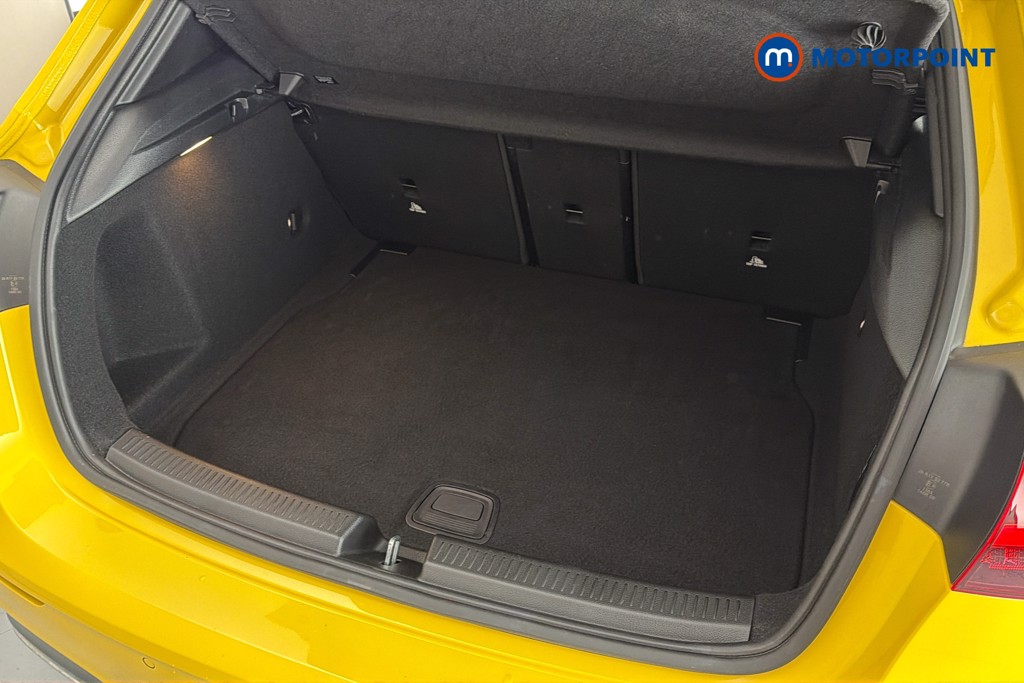 Mercedes-Benz A Class Exclusive Launch Edition Automatic Petrol Hatchback - Stock Number (1637618) - 33rd supplementary image
