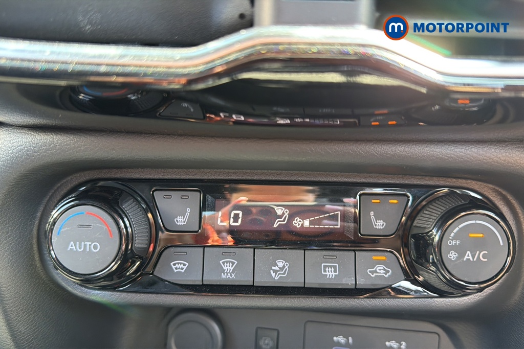 Nissan Juke Tekna Automatic Petrol-Electric Hybrid SUV - Stock Number (1637680) - 12th supplementary image