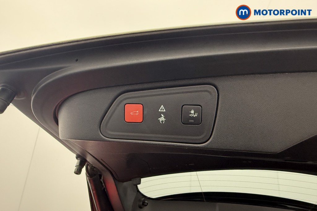 Peugeot 3008 Gt Line Premium Automatic Petrol SUV - Stock Number (1637861) - 26th supplementary image
