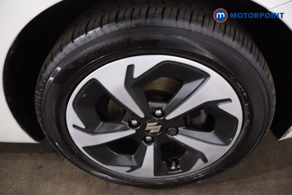 Suzuki Swift Ultra Manual Petrol Hatchback - Stock Number (1638029) - 9th supplementary image